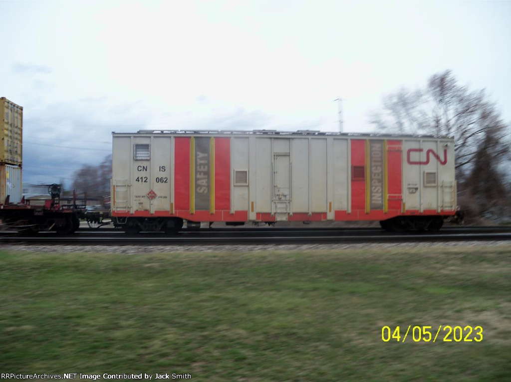 CN 412062